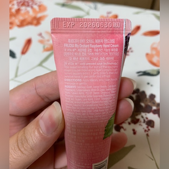 Frudia My Orchard hand cream 30g - Raspberry - Picture 3 of 6